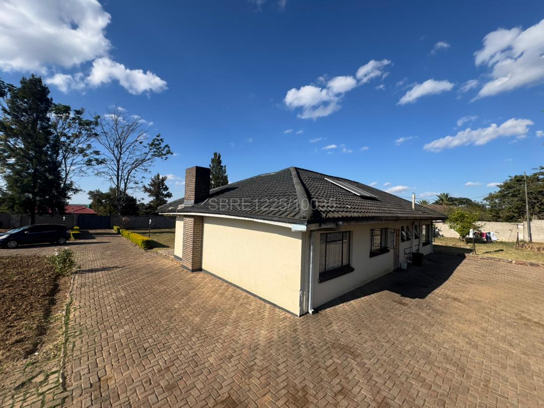 WhatsApp Image 2026-06-22 at 09.18.46 2 Bedroomed house in Manningdale set on an Acre for sale