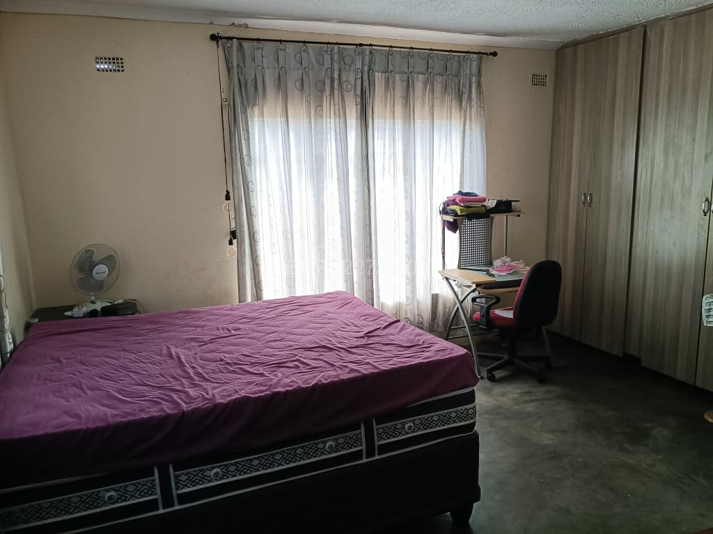 3 Bedroomed House in Mahatshula for sale