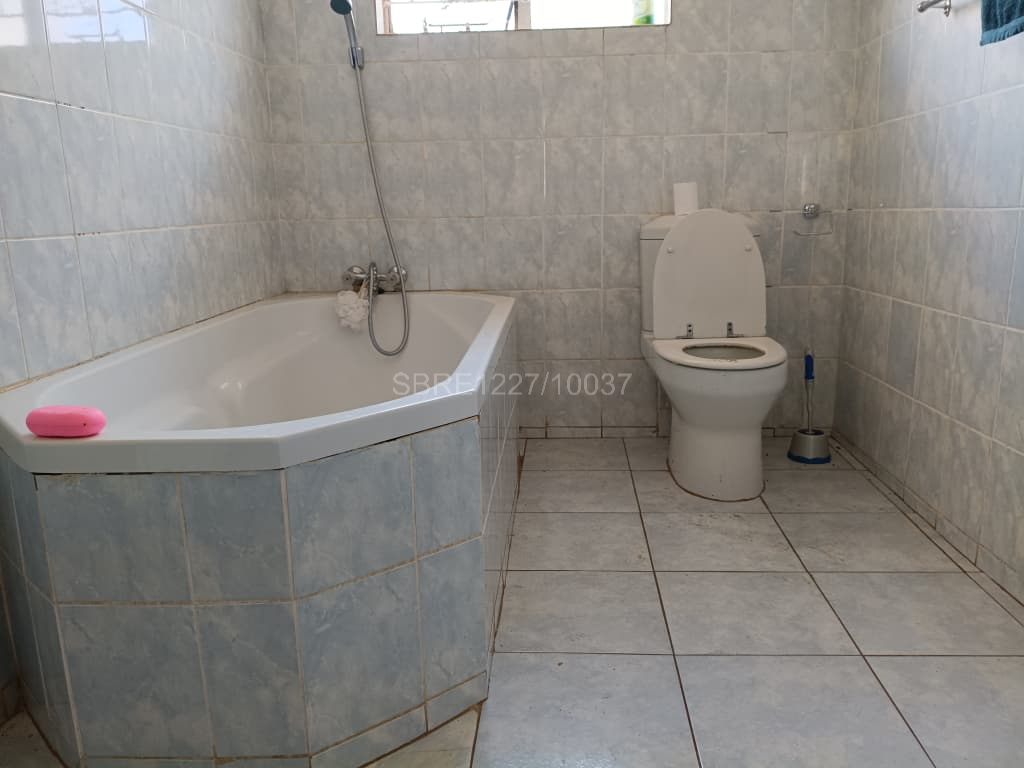 3 Bedroomed House in Mahatshula for sale