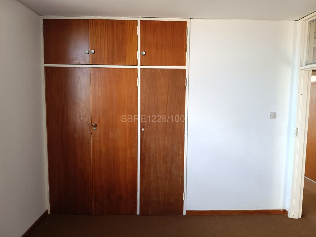Prime 2 Bedroom flat in Ascot for sale