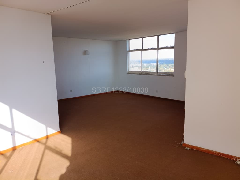 Prime 2 Bedroom flat in Ascot for sale