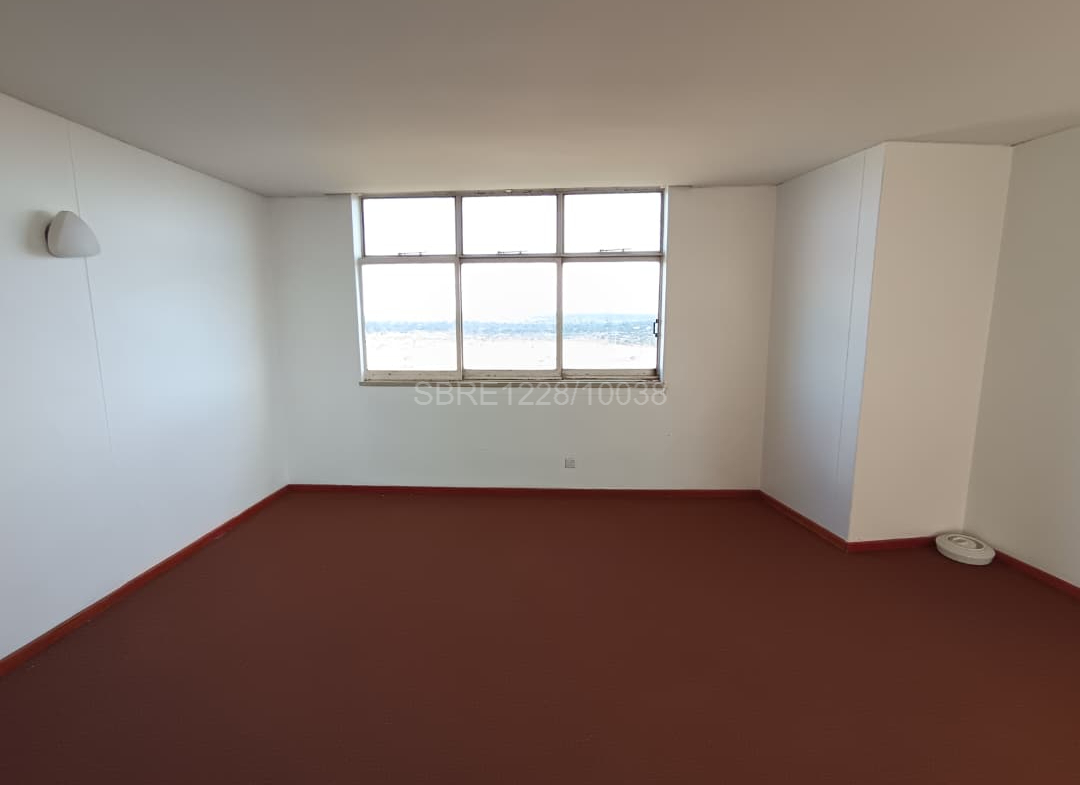 Prime 2 Bedroom flat in Ascot for sale
