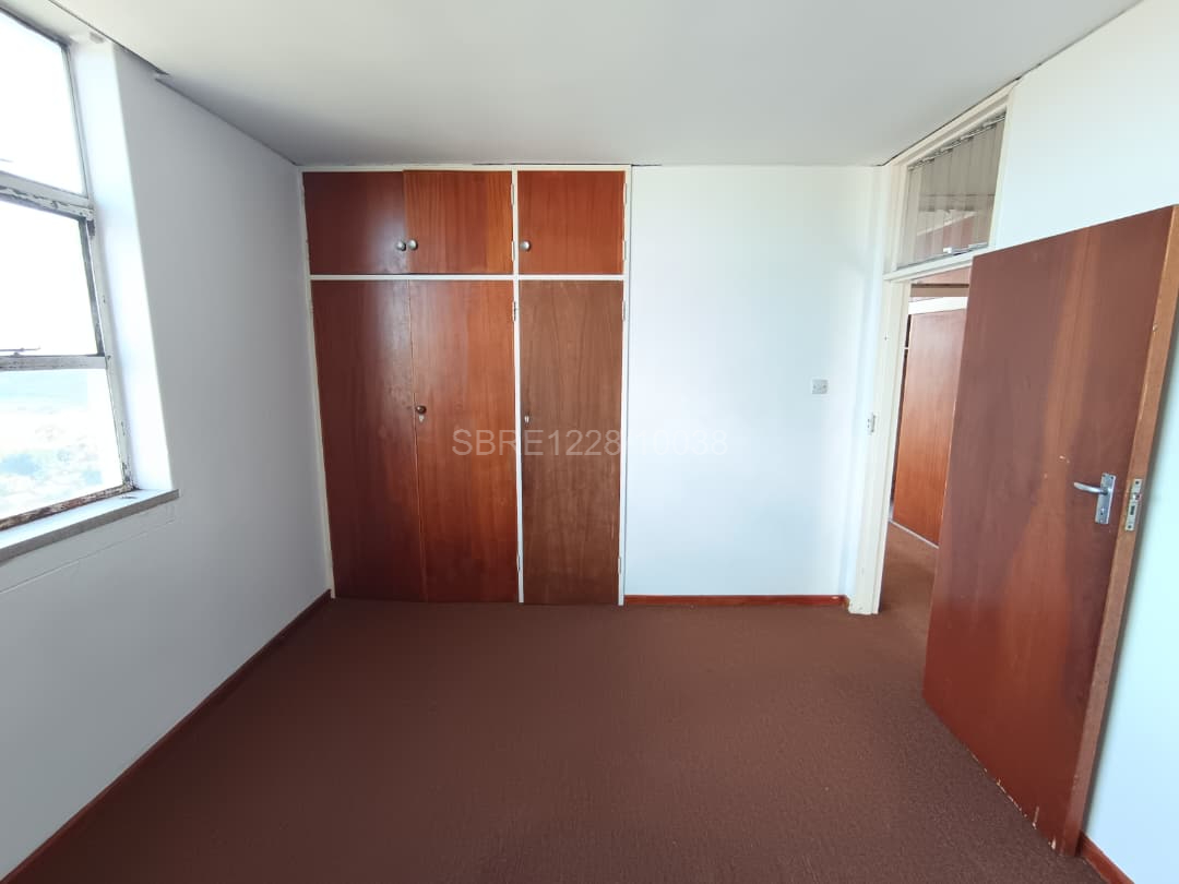WhatsApp Image 2026-06-22 at 15.50.1jj0 Prime 2 Bedroom flat in Ascot for sale