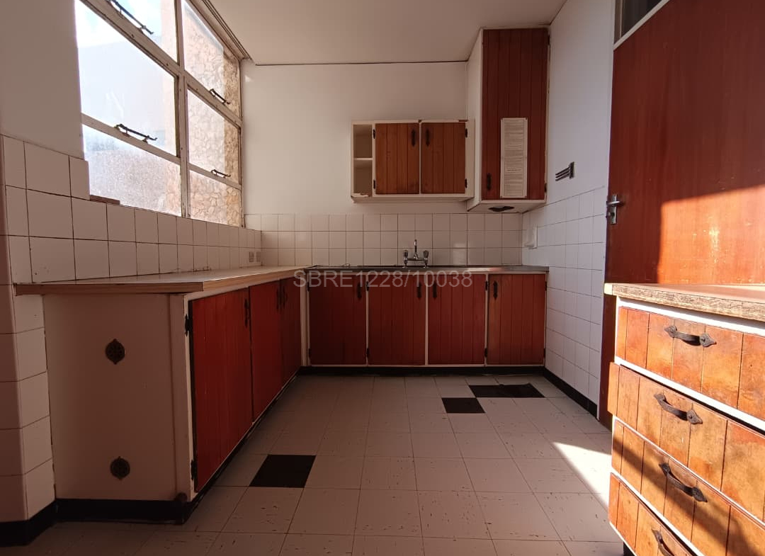 Prime 2 Bedroom flat in Ascot for sale