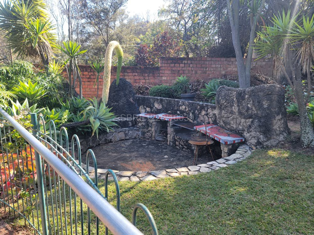 Beautiful 4 bedroomed house in Hillside for sale