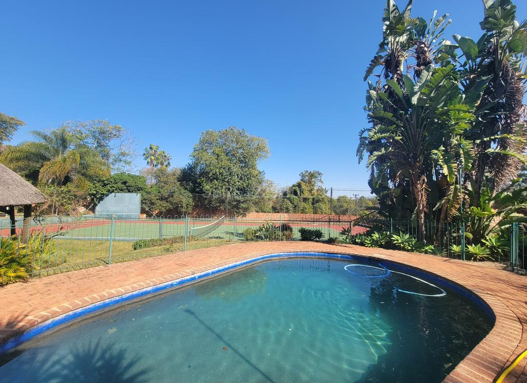 Beautiful 4 bedroomed house in Hillside for sale