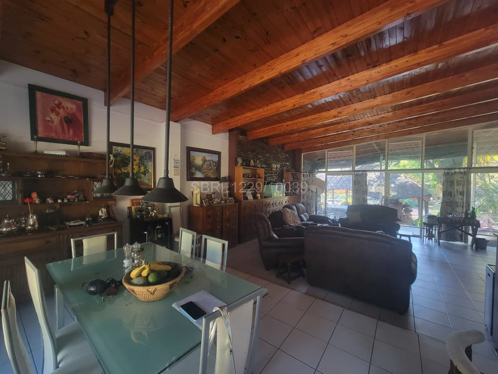 Beautiful 4 bedroomed house in Hillside for sale