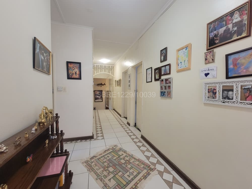 Beautiful 4 bedroomed house in Hillside for sale