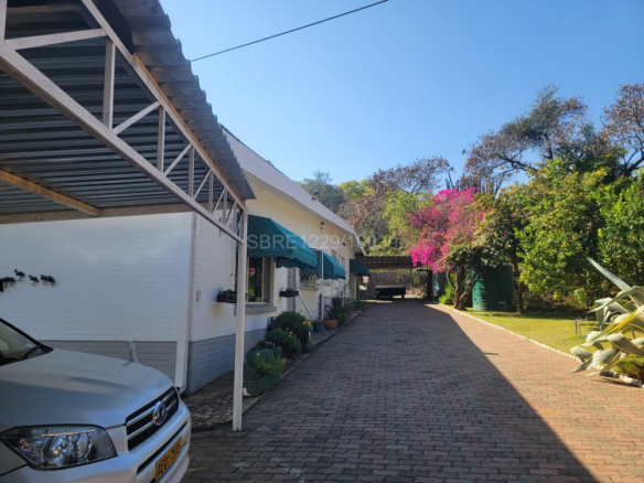 Beautiful 4 bedroomed house in Hillside for sale