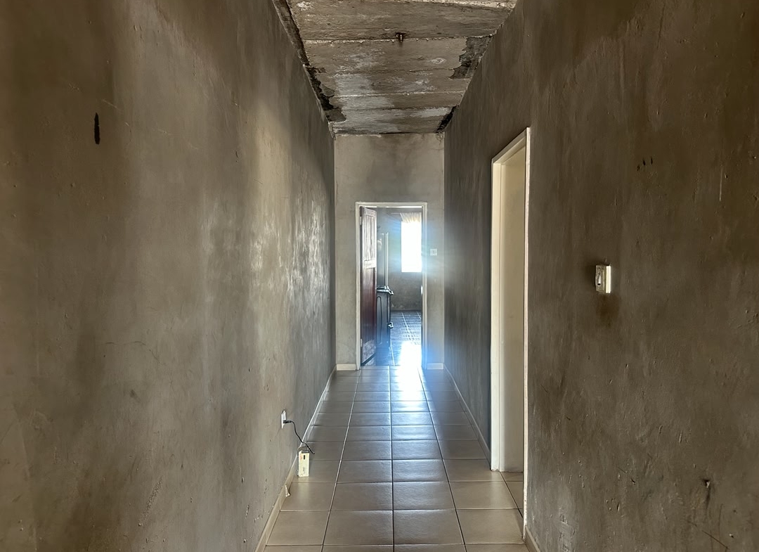 6 Bedroomed House in Burnside for sale
