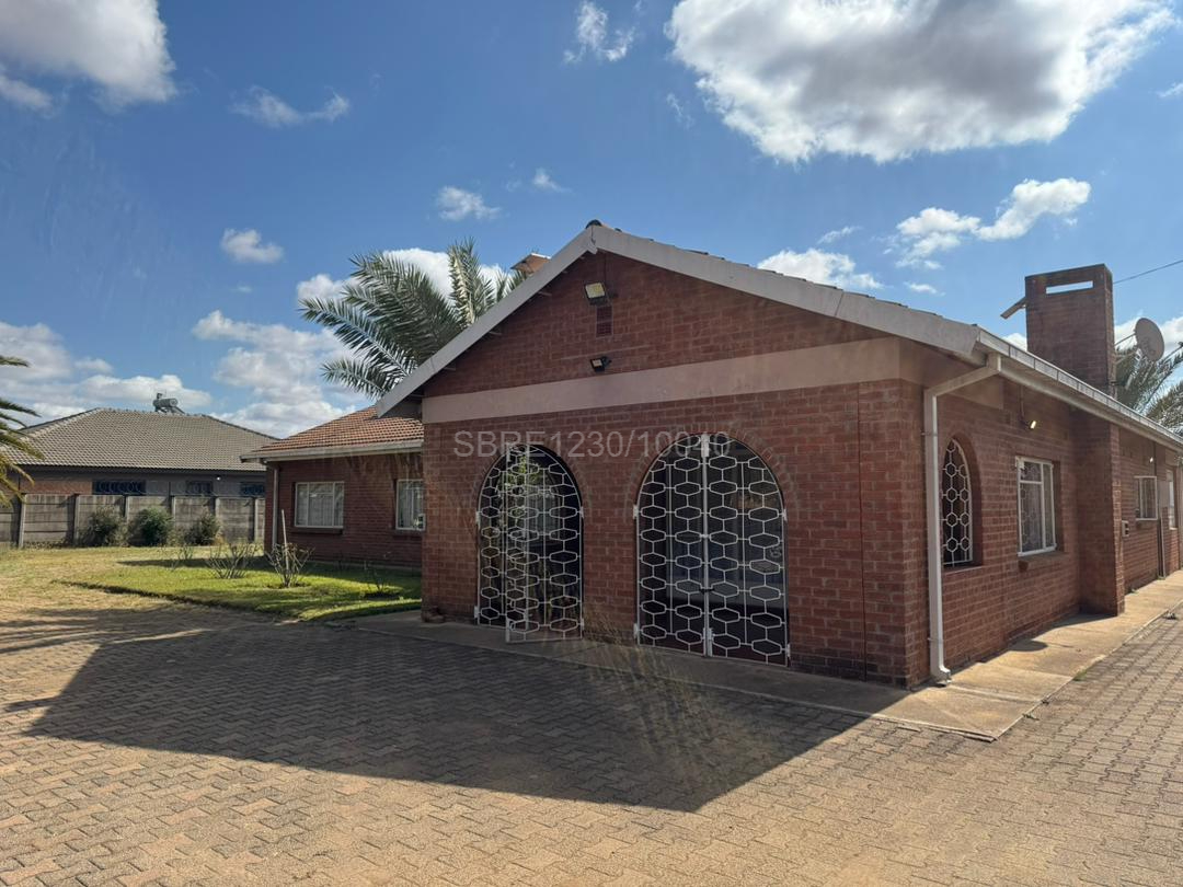 WhatsApp Image 2026-07-03 at 11.46.11 4 Bedroomed house in Parklands for sale