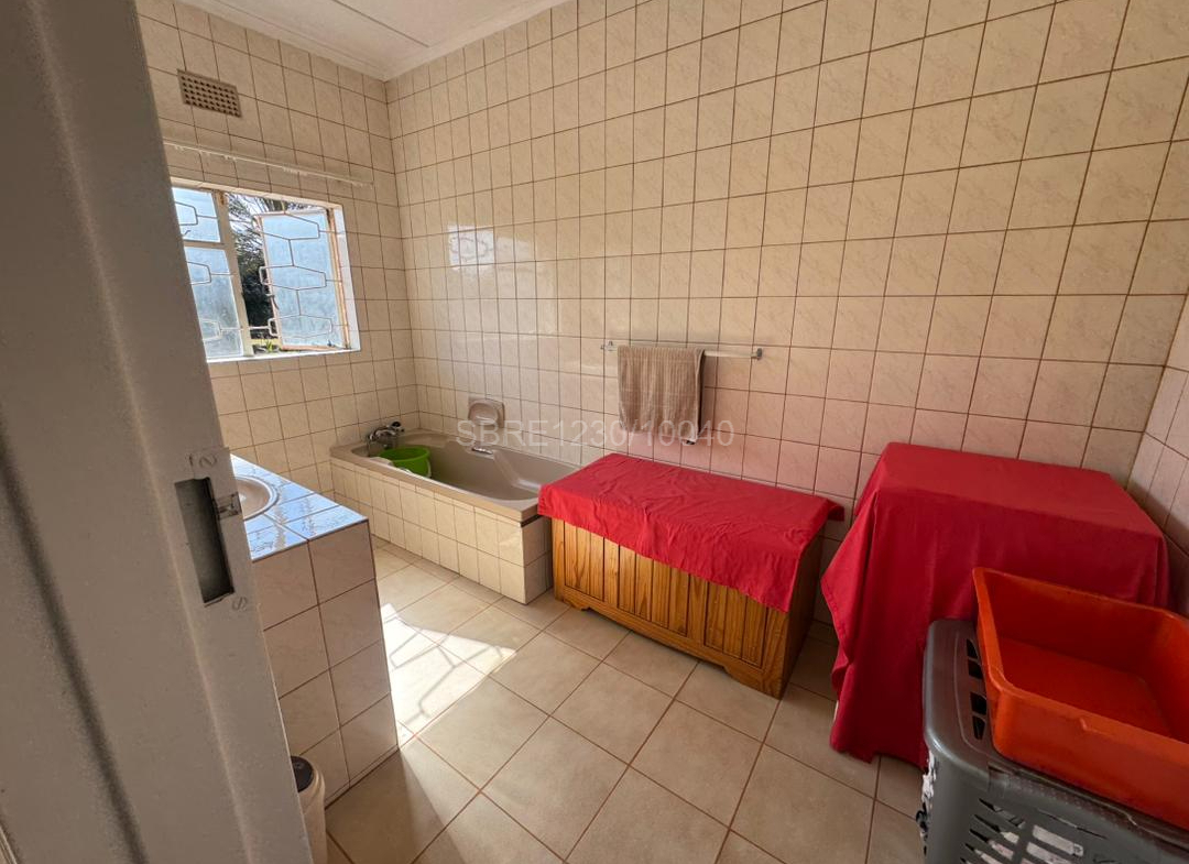 4 Bedroomed house in Parklands for sale