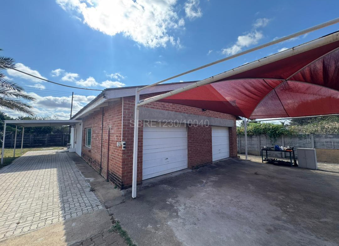 4 Bedroomed house in Parklands for sale