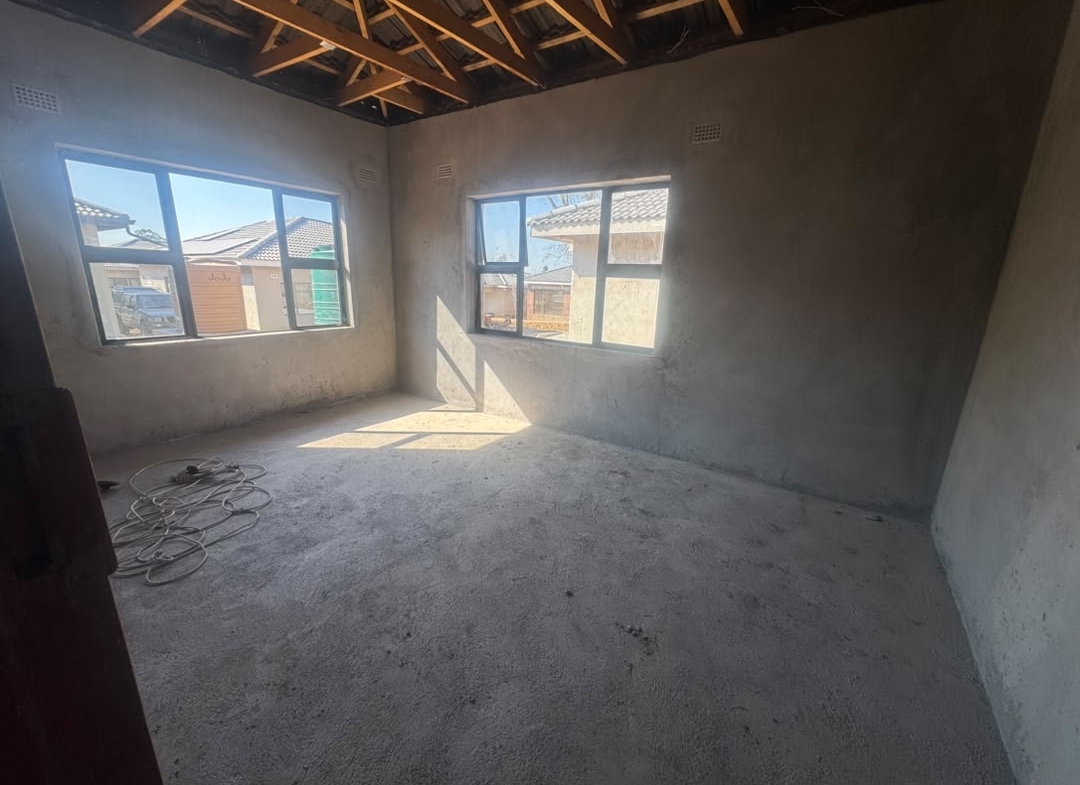 3 Bedroomed Incomplete Burnside Townhouse for sale