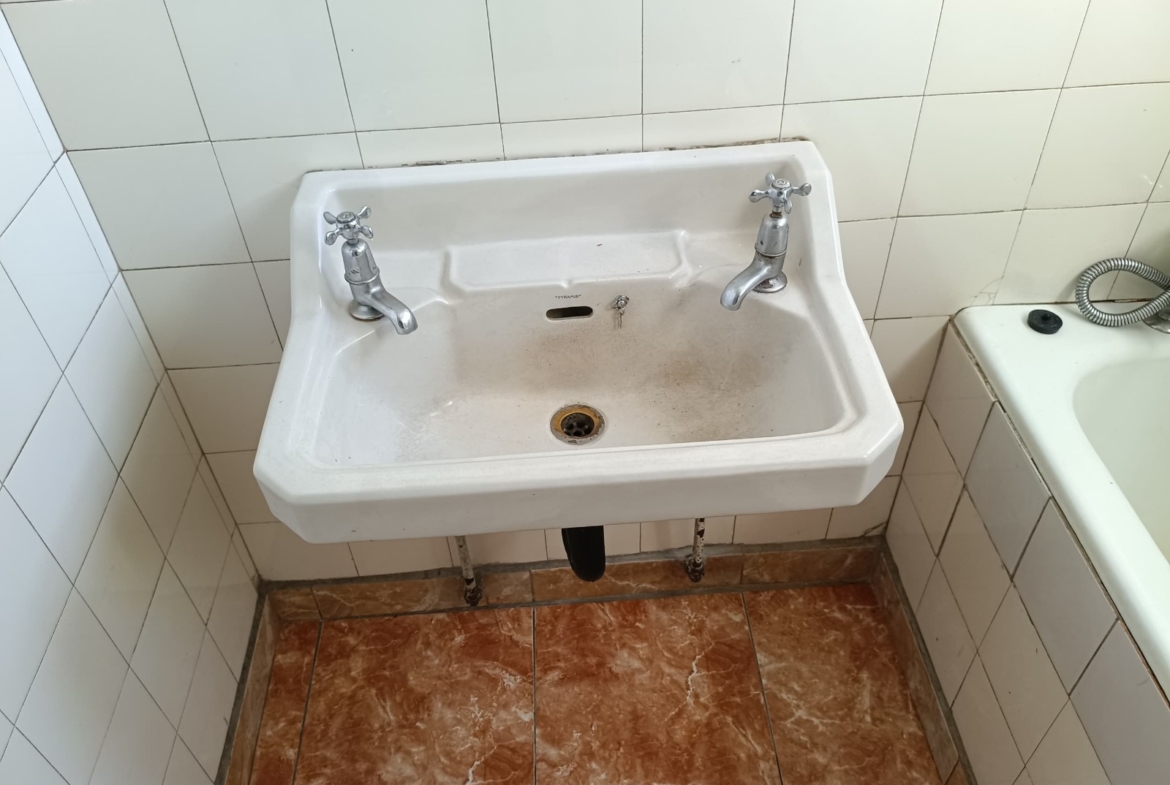 2 Bedroomed Flat in Bulawayo CBD for sale