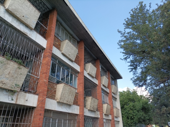 2 Bedroomed Flat in Bulawayo CBD for sale