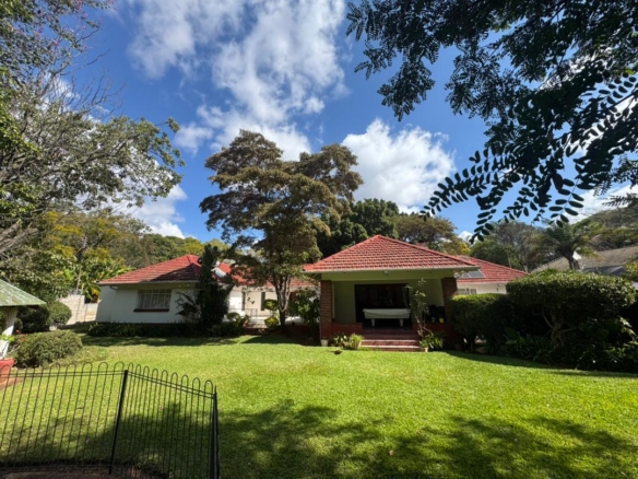 Beautiful 4 bedroomed house in Hillside for sale