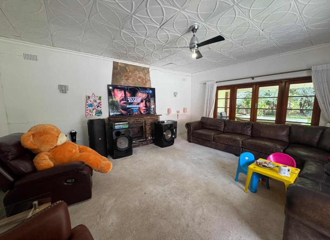 Beautiful 4 bedroomed house in Hillside for sale