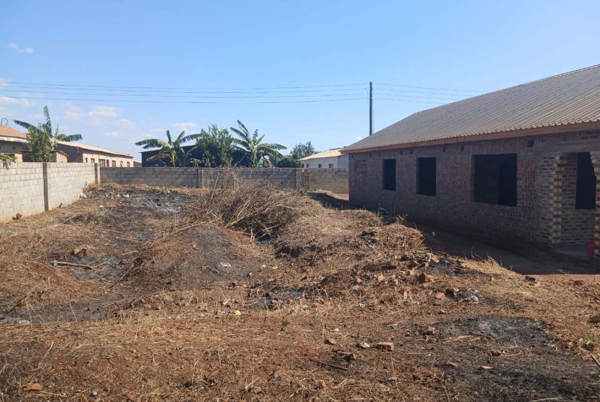 300SQM Stand in Rangemore for sale