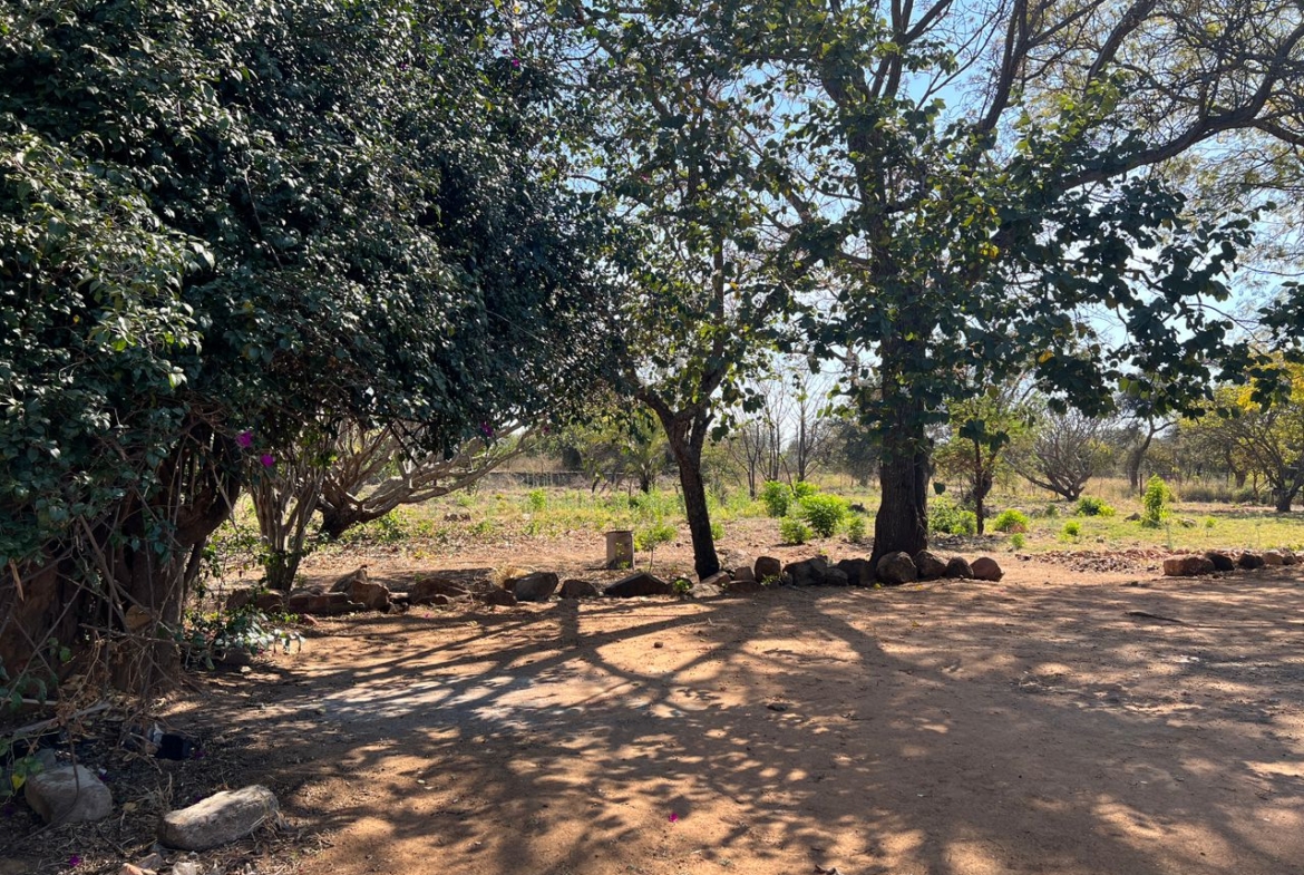 5 Bedroomed House in Hillside For Rental