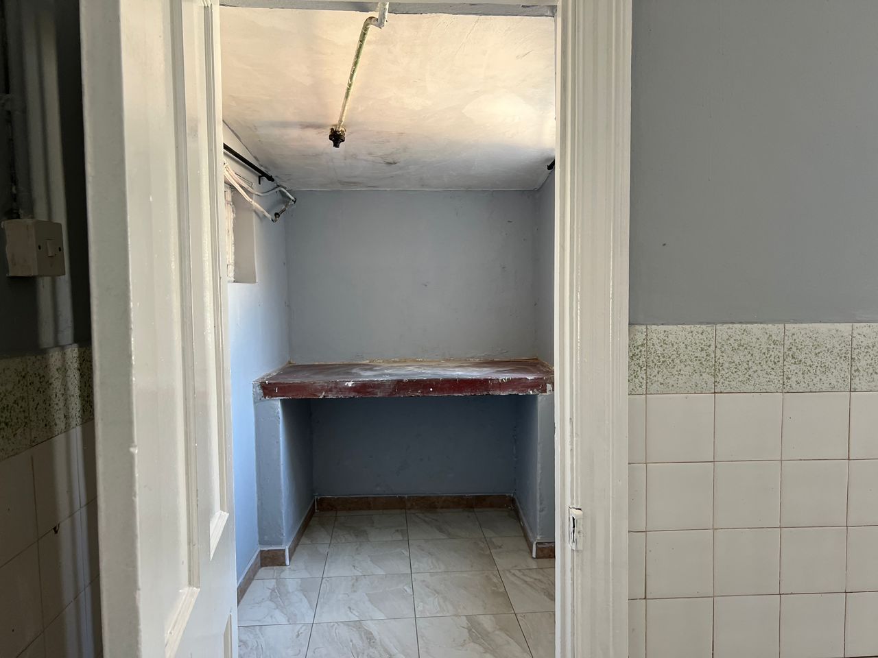 5 Bedroomed House in Hillside For Rental