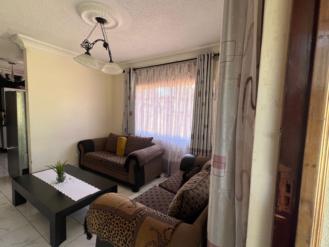 2 Bedroomed Fully Furnished Cottage in Hillside For Rental