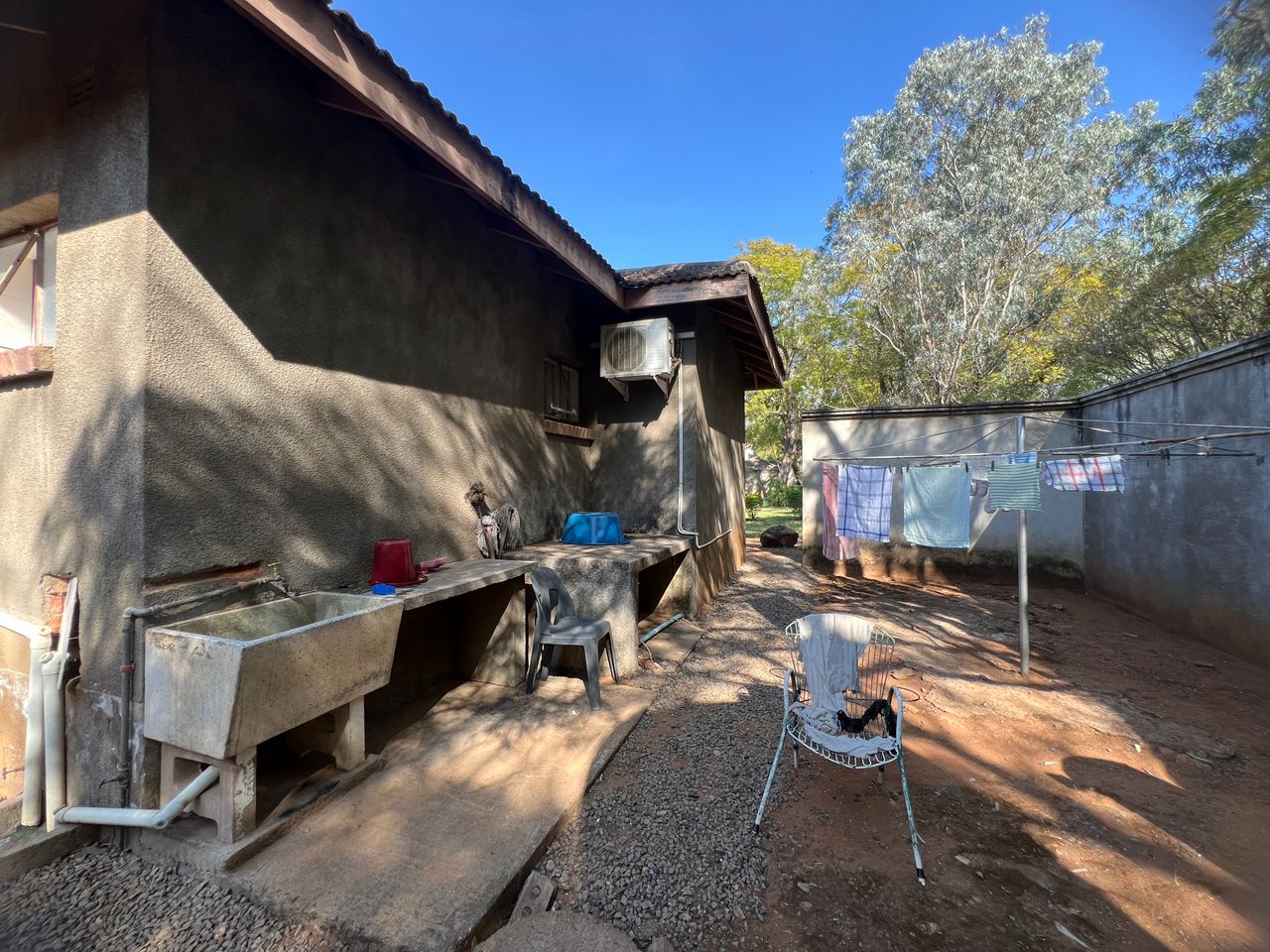 2 Bedroomed Fully Furnished Cottage in Hillside For Rental