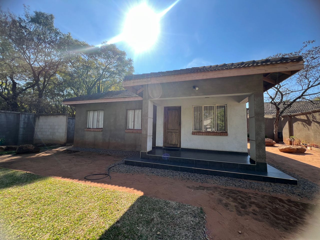 2 Bedroomed Fully Furnished Cottage in Hillside For Rental