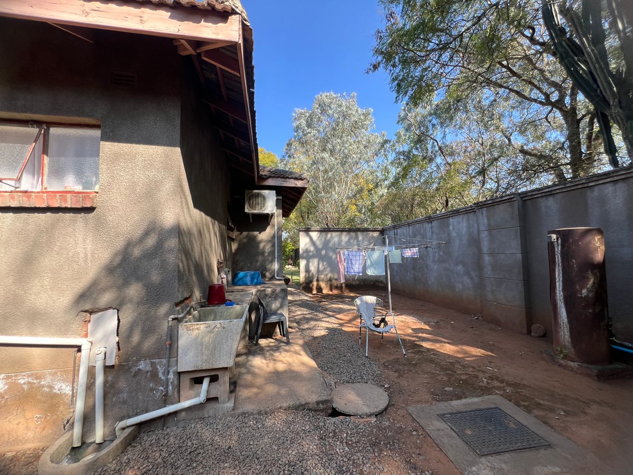 2 Bedroomed Fully Furnished Cottage in Hillside For Rental
