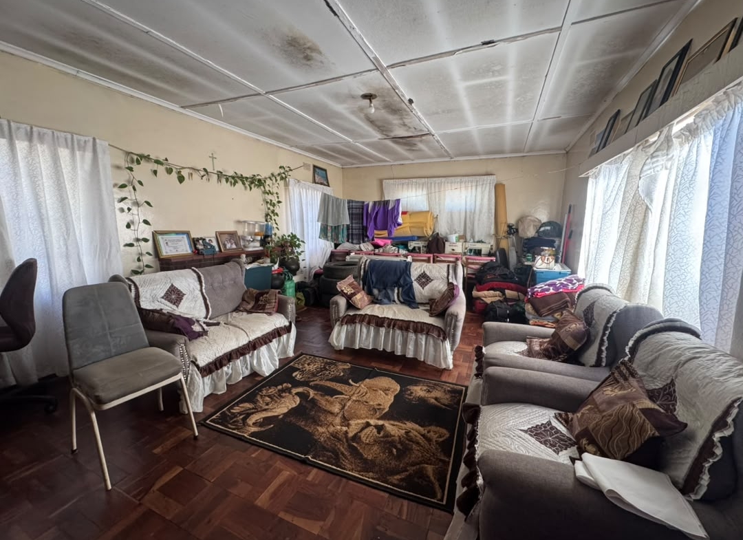 3 Bedroomed house in Bellevue set on 2500SQM Stand for sale