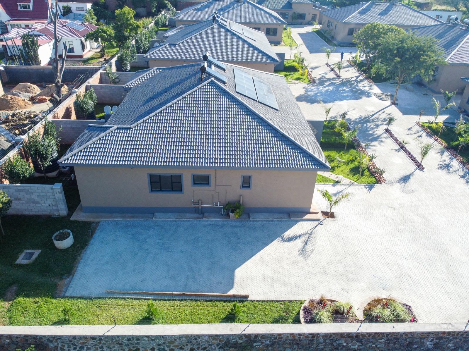 WhatsApp Image 2026-07-17 at 14.51.43 (1) Woodville Fully Furnished Townhouse To Rent