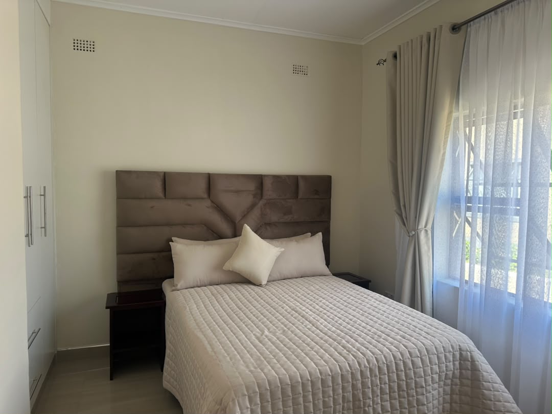 WhatsApp Image 2026-07-17 at 14.52.44 (1) Woodville Fully Furnished Townhouse To Rent