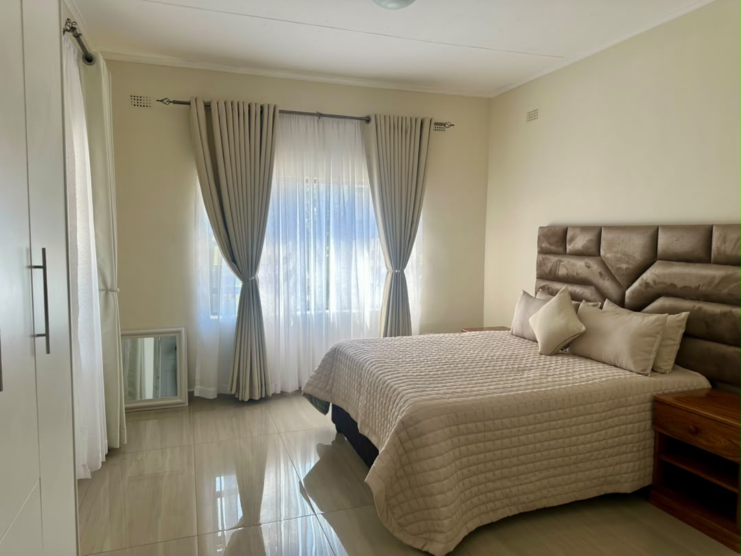 WhatsApp Image 2026-07-17 at 14.52.45 Woodville Fully Furnished Townhouse To Rent