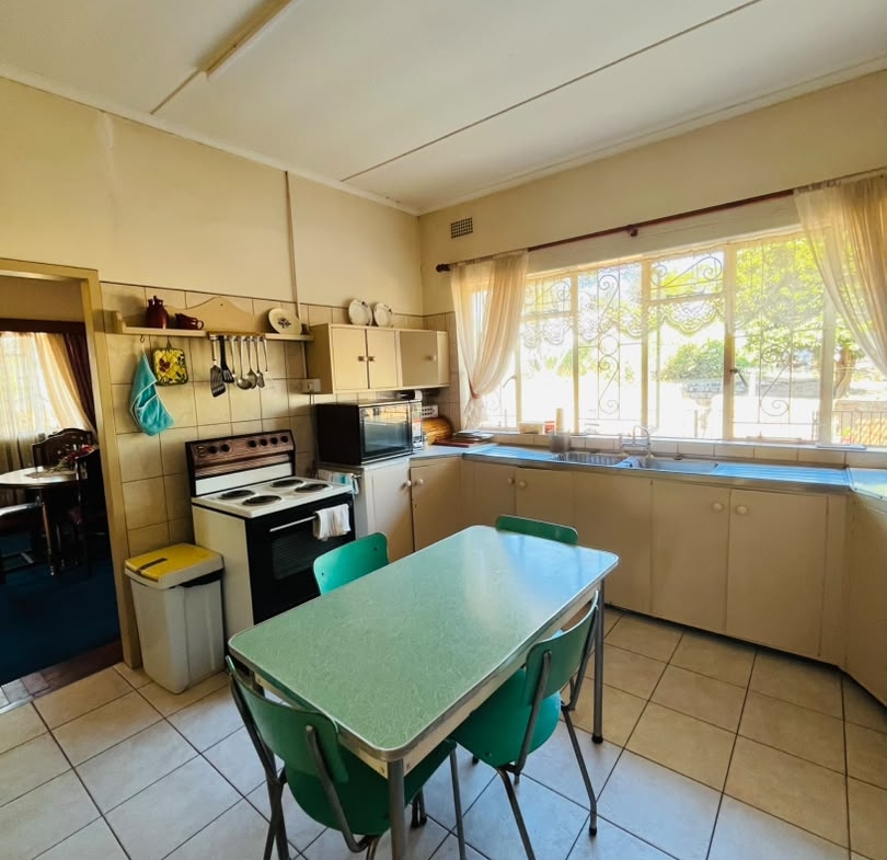 3 Bedroomed house in Newton West for sale