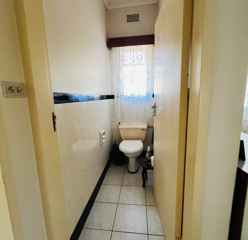 3 Bedroomed house in Newton West for sale