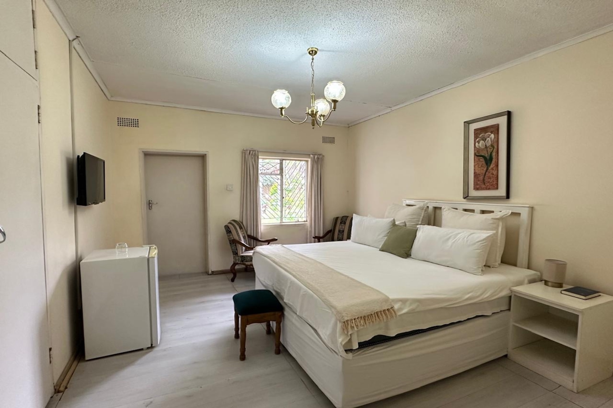 713_166ac986ca224777b2e7bd9d0693cabf.jpg Prime Burnside Hospitality Property for sale