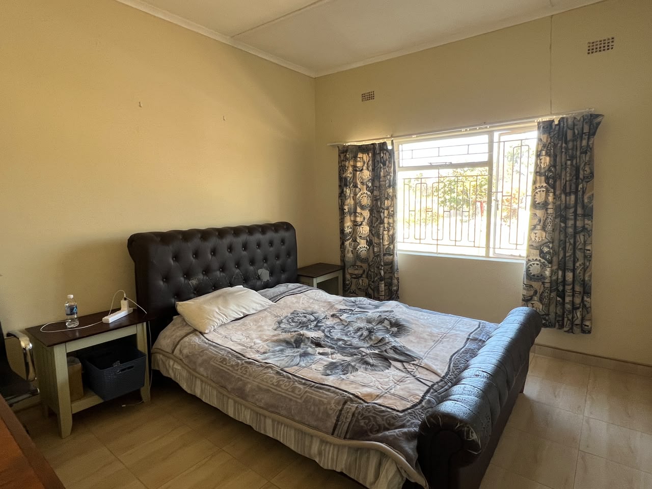 WhatsApp Image 2026-08-07 at 14.41.37 4 Bedroom House in Burnside For Sale