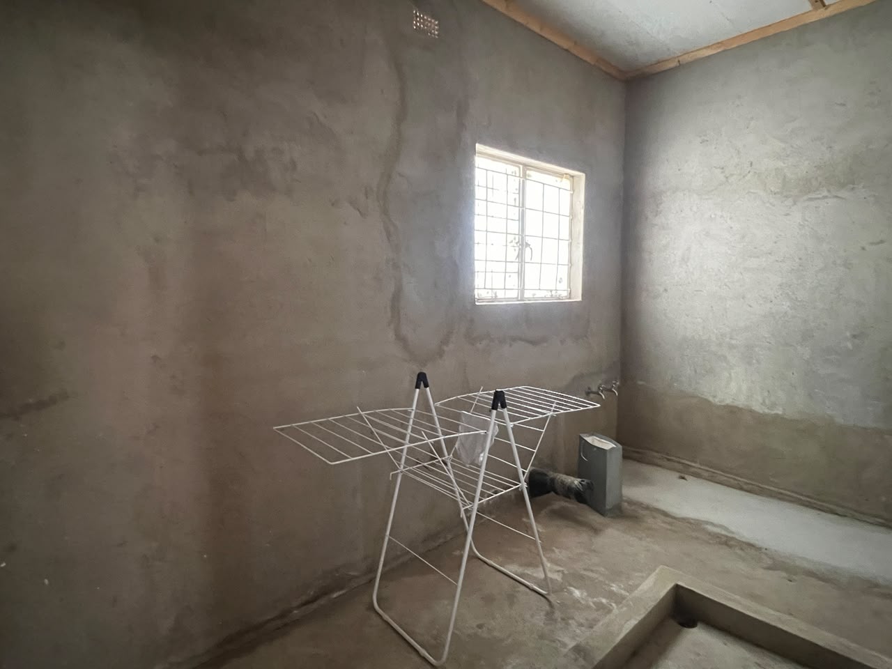 WhatsApp Image 2026-08-07 at 14.41.38 (2) 4 Bedroom House in Burnside For Sale