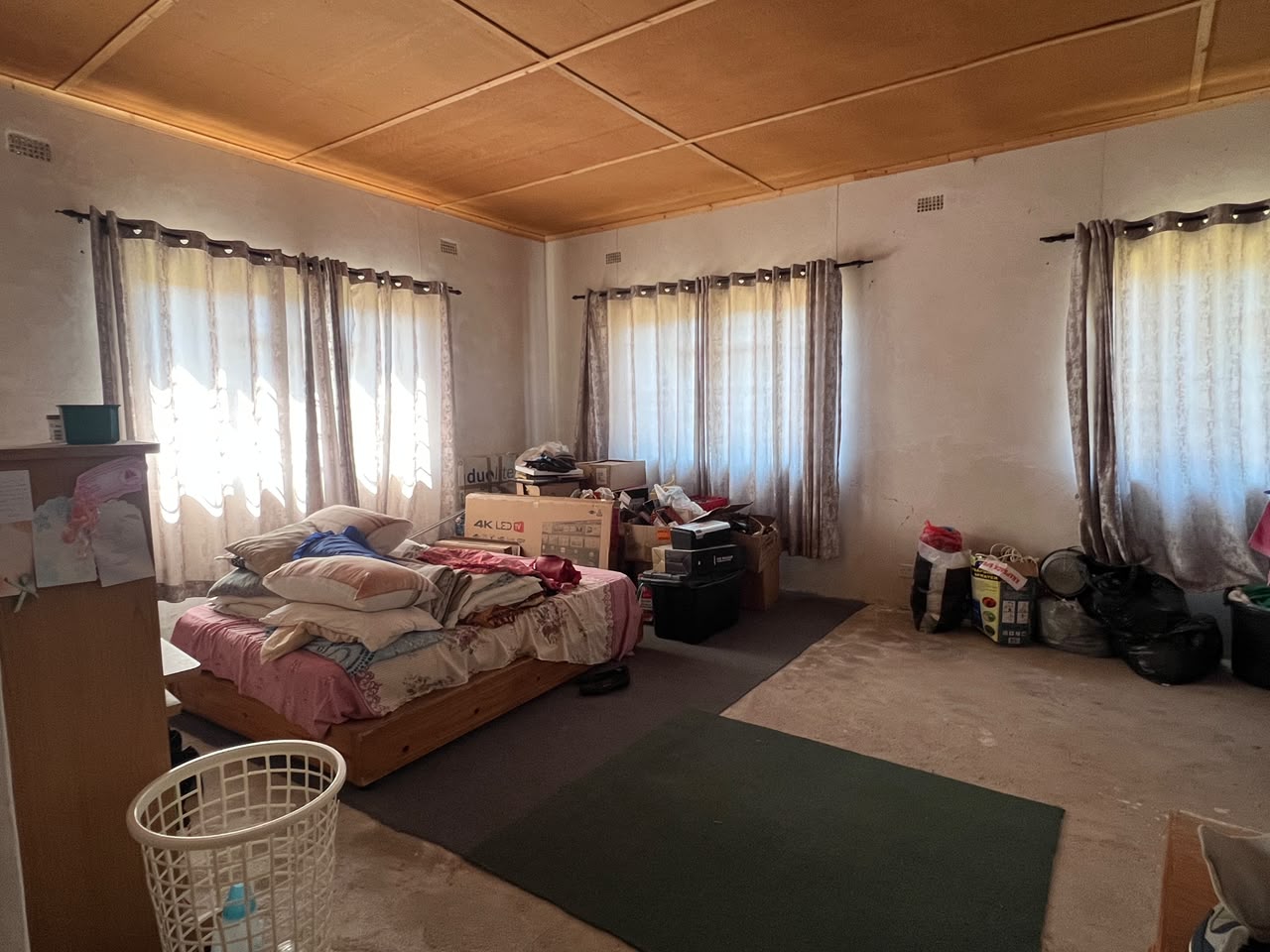 WhatsApp Image 2026-08-07 at 14.41.39 4 Bedroom House in Burnside For Sale