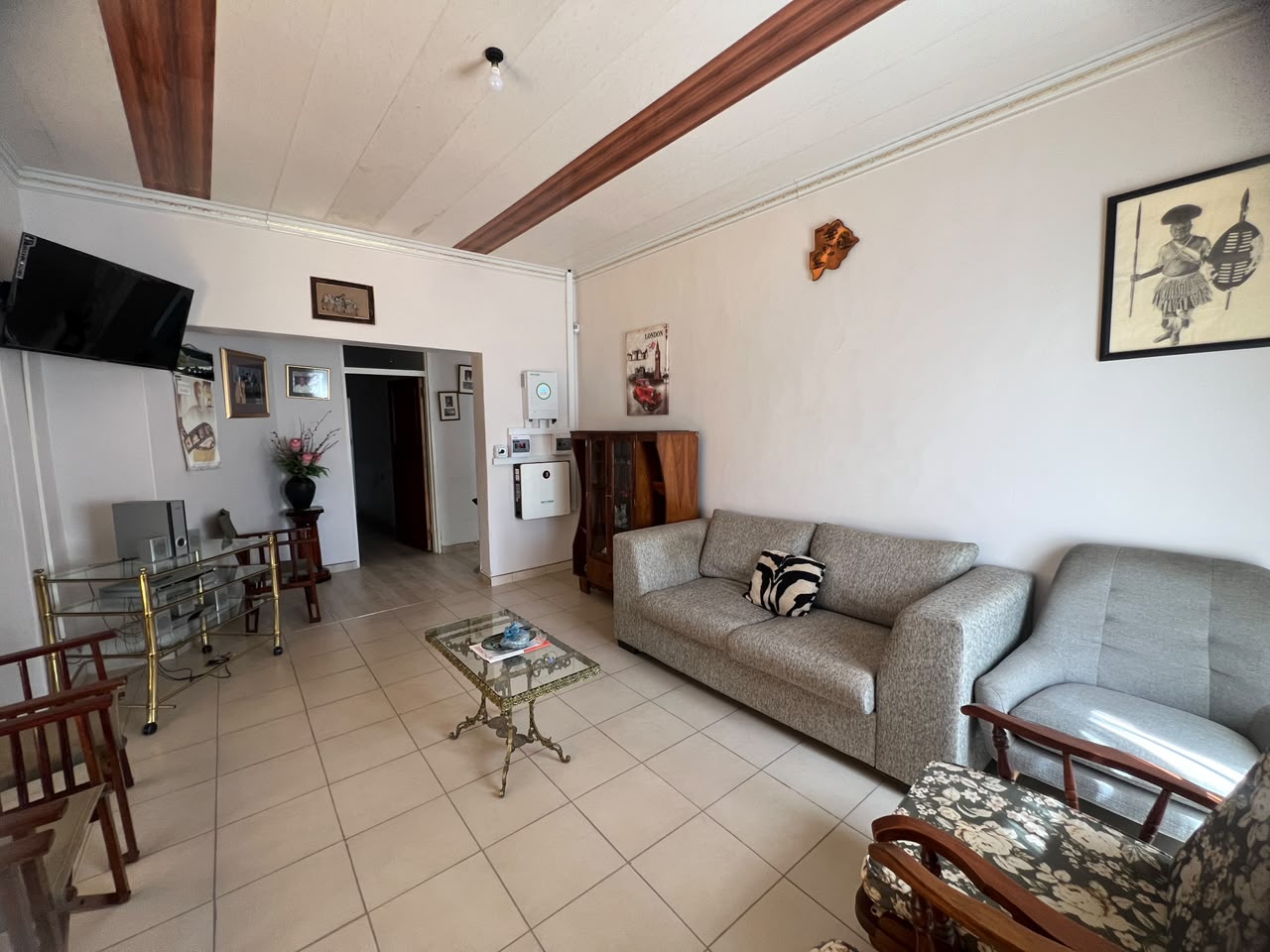WhatsApp Image 2026-08-07 at 14.41.42 (2) 4 Bedroom House in Burnside For Sale