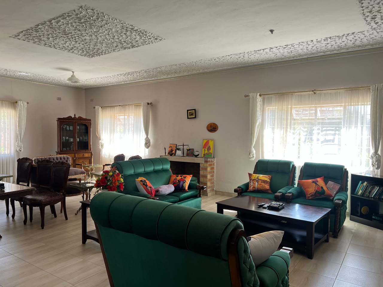 WhatsApp Image 2026-08-07 at 14.41.45 (2) 4 Bedroom House in Burnside For Sale
