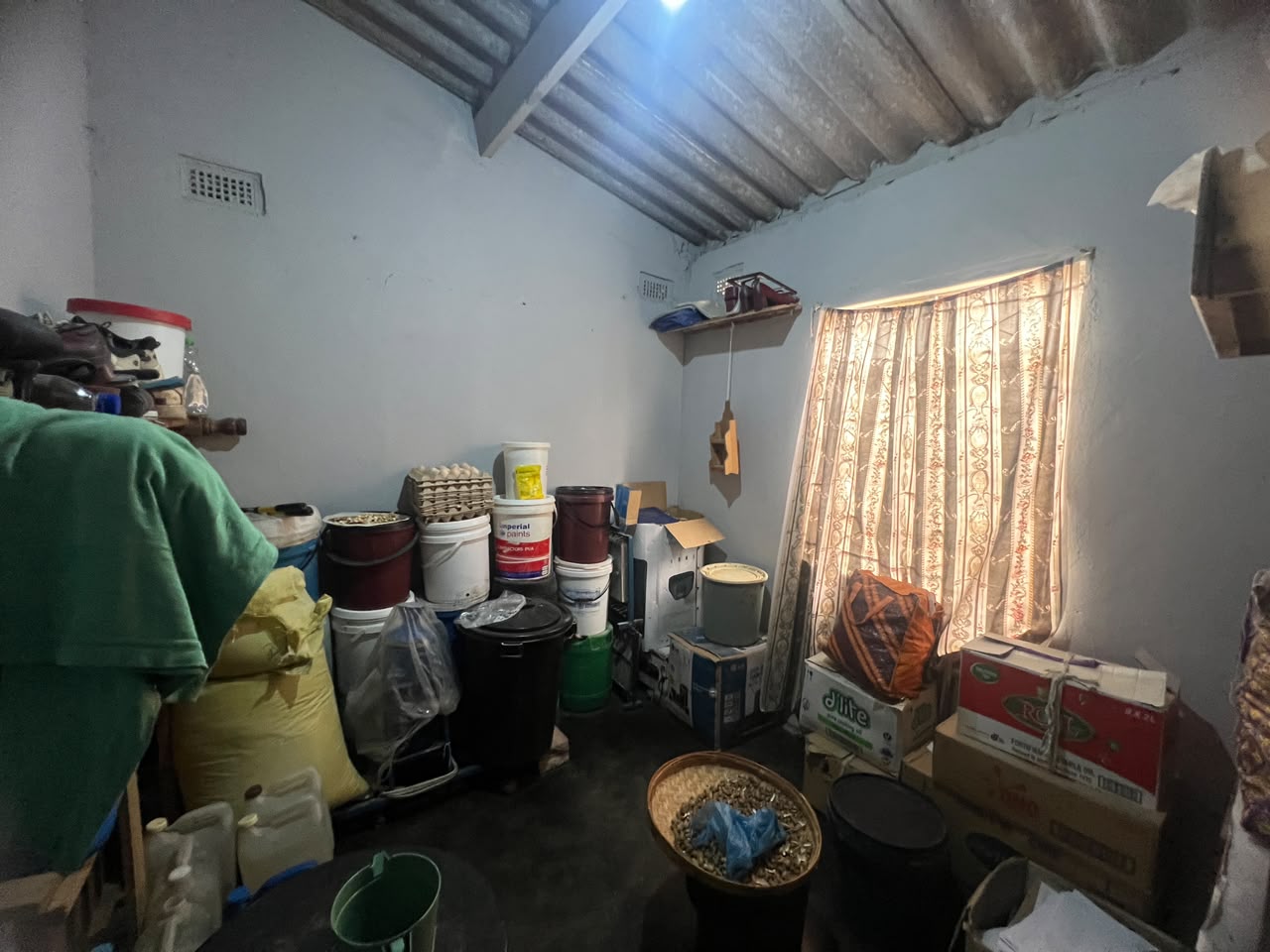 WhatsApp Image 2026-08-14 at 13.00.32 (2) 4 Bedroom House in Cowdray Park For Sale
