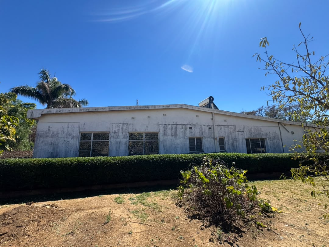 5 Bedroomed House in Hillside For Sale