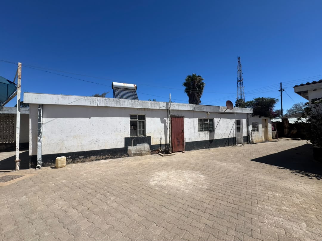 5 Bedroomed House in Hillside For Sale