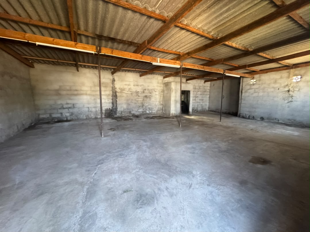 5 Bedroomed House in Hillside For Sale