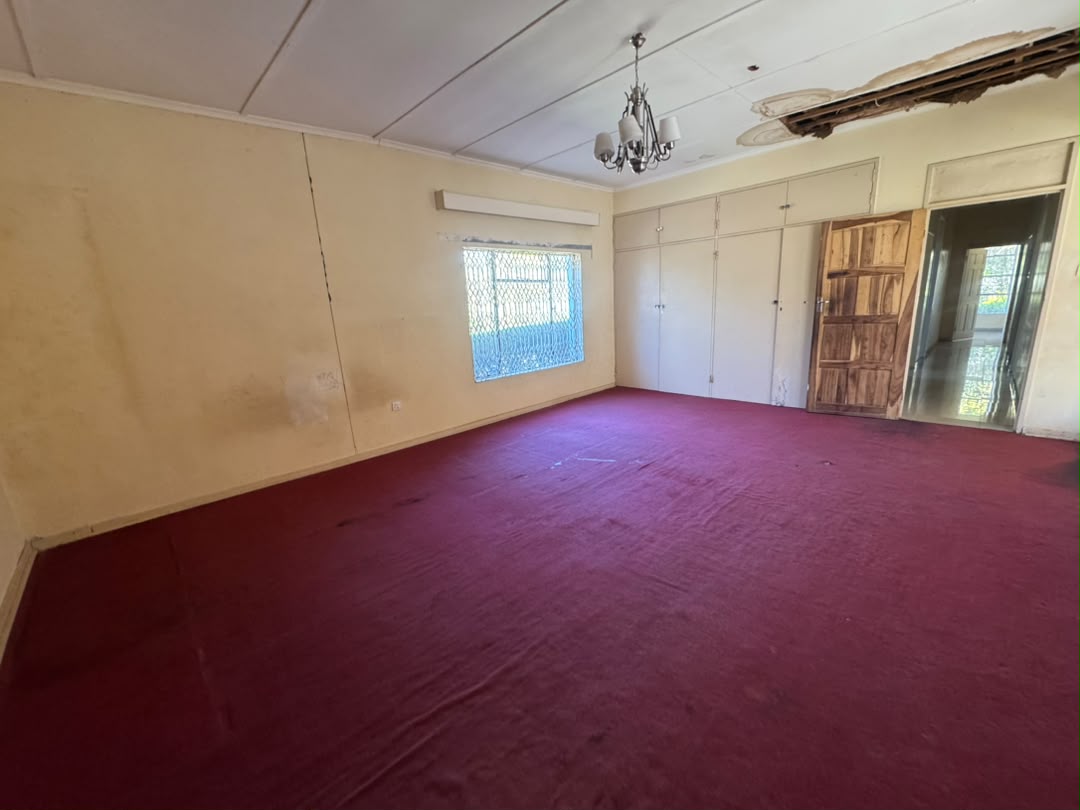 5 Bedroomed House in Hillside For Sale