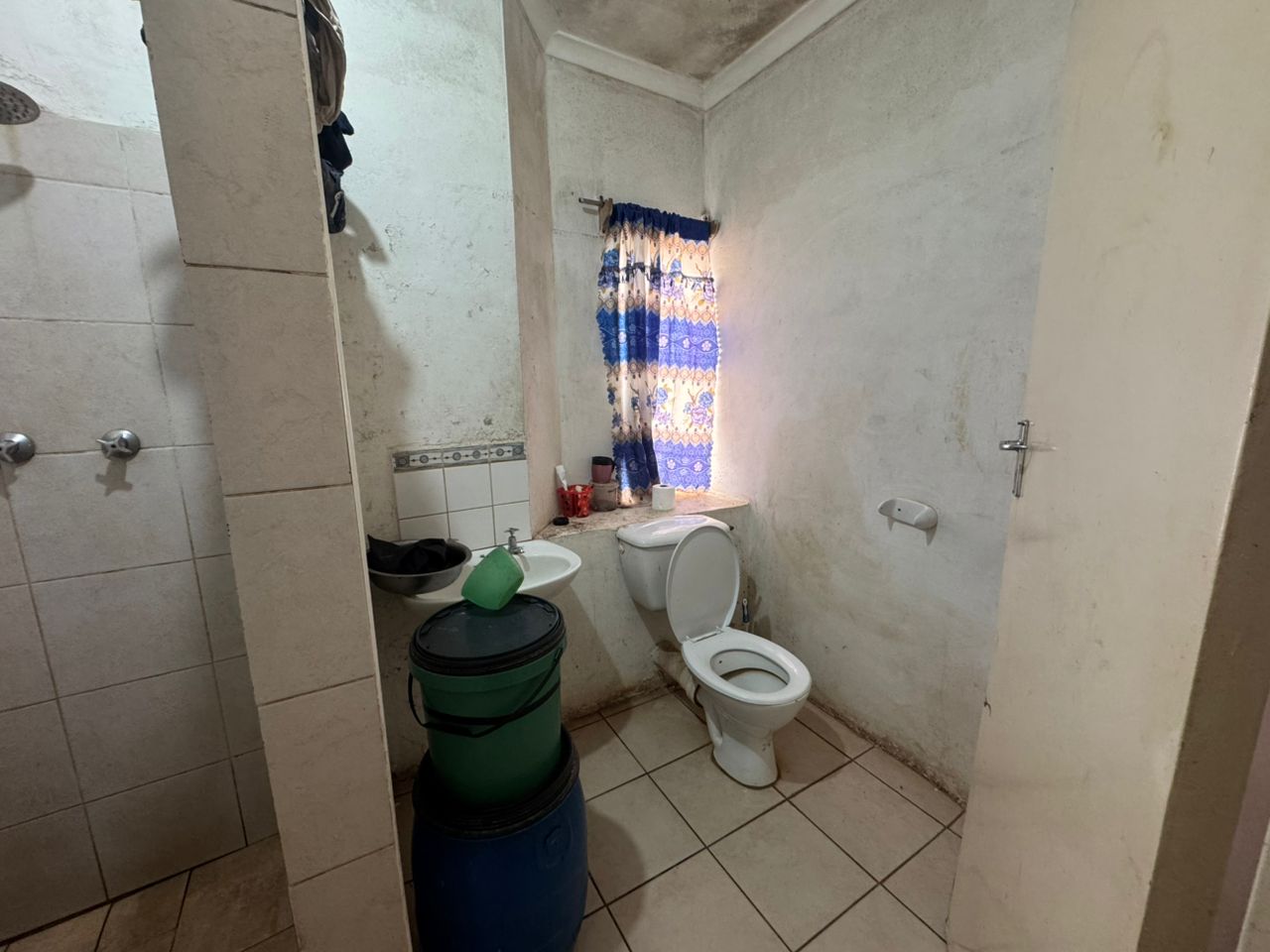 WhatsApp Image 2026-09-01 at 08.51.20 (2) 3 Bedroomed Townhouse in Westgate Harare For Sale
