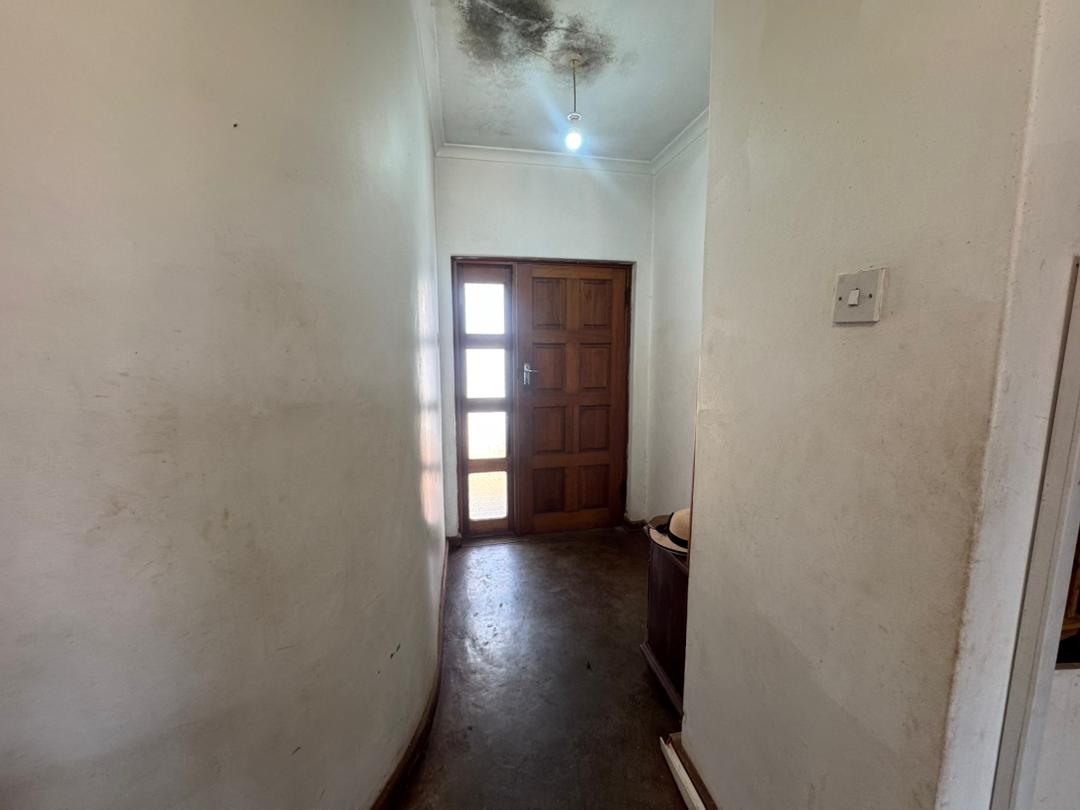 WhatsApp Image 2026-09-01 at 08.51.21 (2) 3 Bedroomed Townhouse in Westgate Harare For Sale