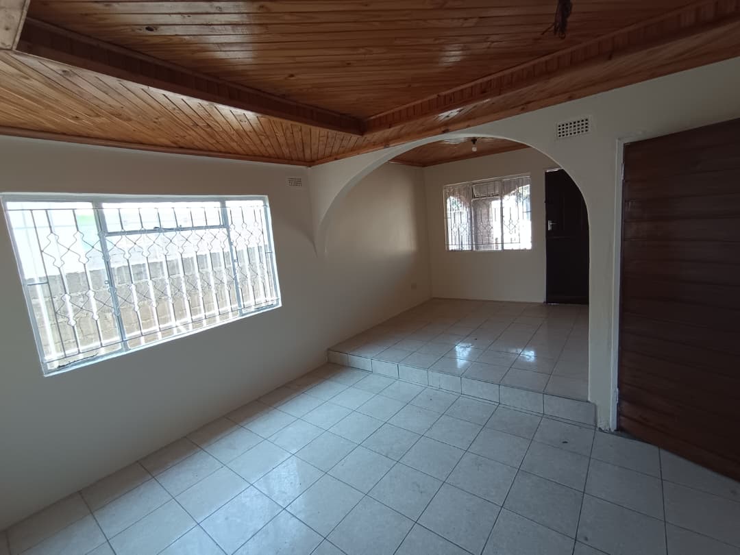 3 Bedroomed House in Pumula South To Rent