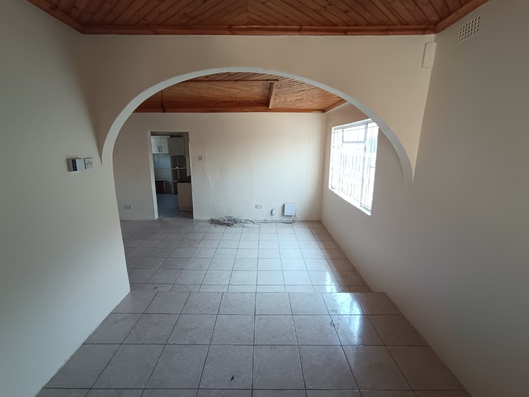 3 Bedroomed House in Pumula South To Rent